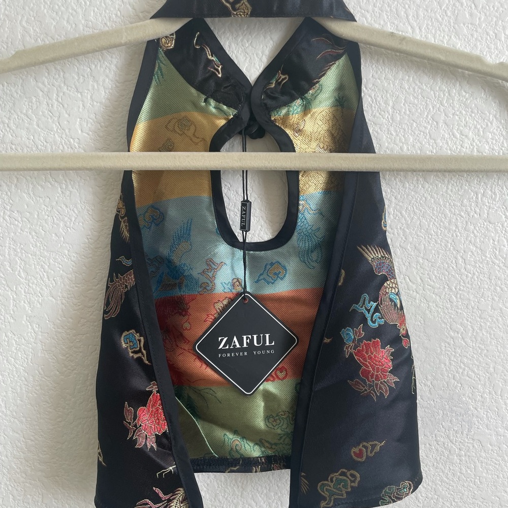 Crop Top - Picture 4 of 6